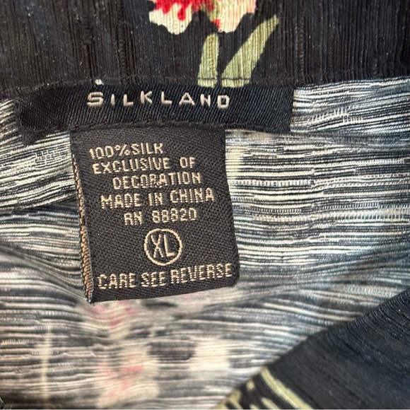 Silkland Asian Print Textured Silk Floral Blouse Jacket Beaded Black Red XL - Picture 11 of 12